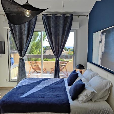 Suites Jm - Les Pins Marines - Jacuzzi & Vue Mer Бандол Екстериор снимка